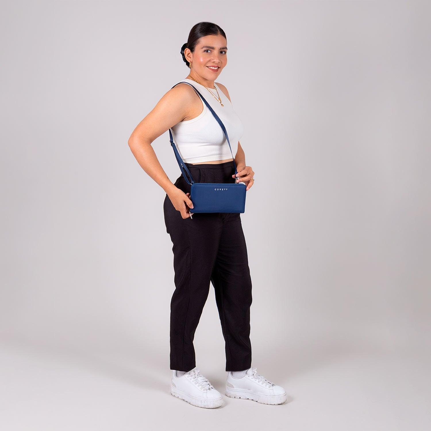 Porta Pasaporte Azul Gorett Sinai