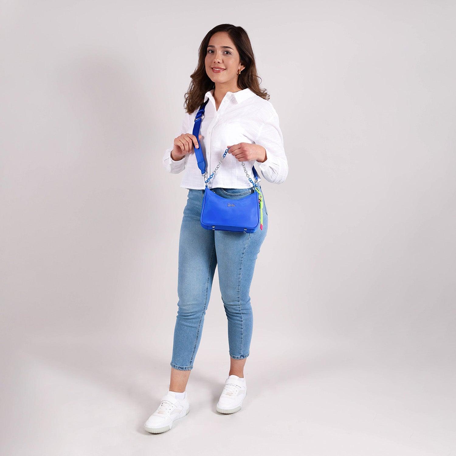 Bolso Baguette Azul Barbie by Gorett Yuritzy