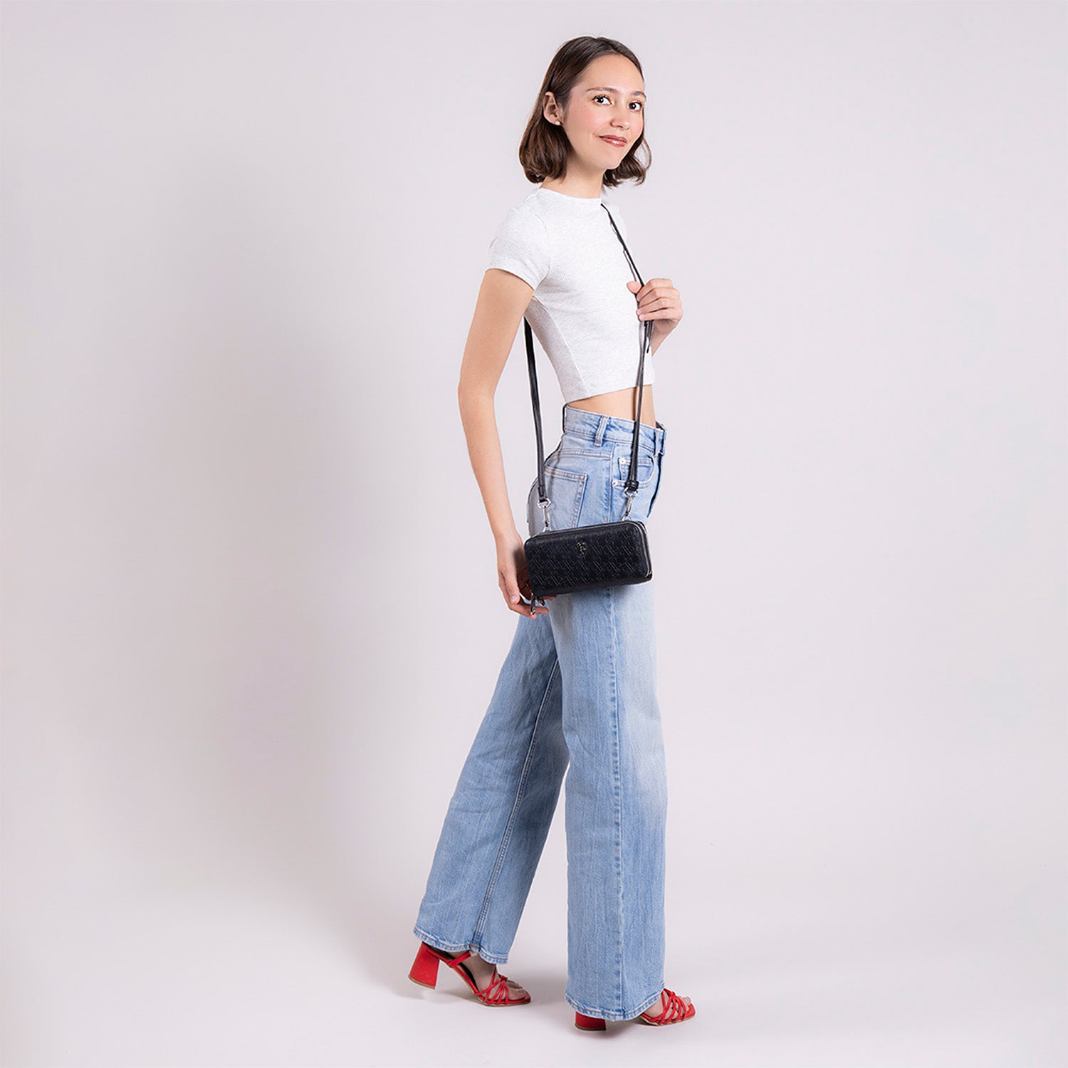 Cartera de Mujer Color Negro Barbie by Gorett America