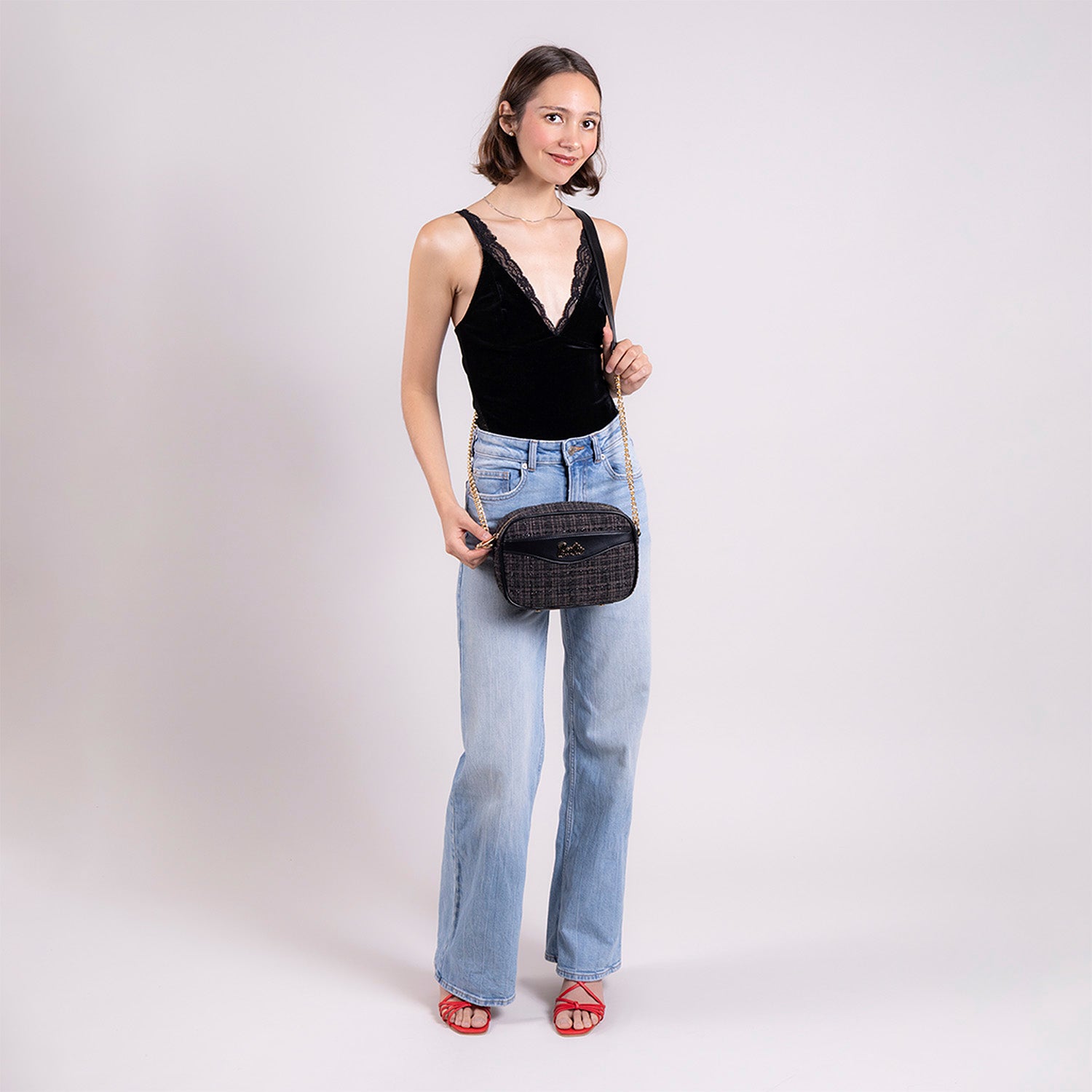 Crossbody Negro Barbie by Gorett Juliza