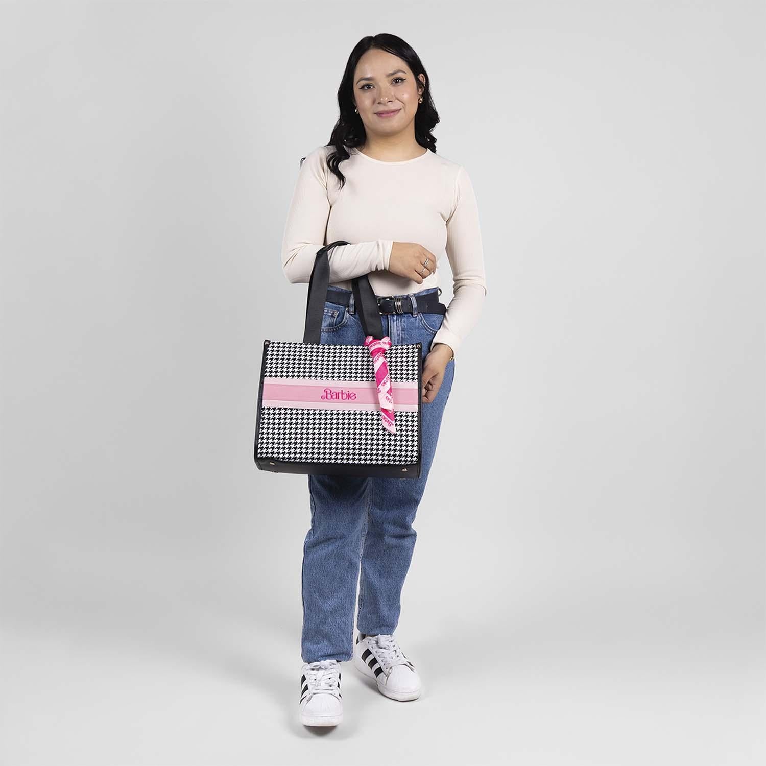 Bolso Tote Negro Barbie by Gorett Juno